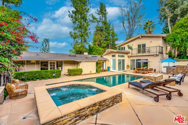 16561 Adlon Road, Encino (los Angeles), CA 91436