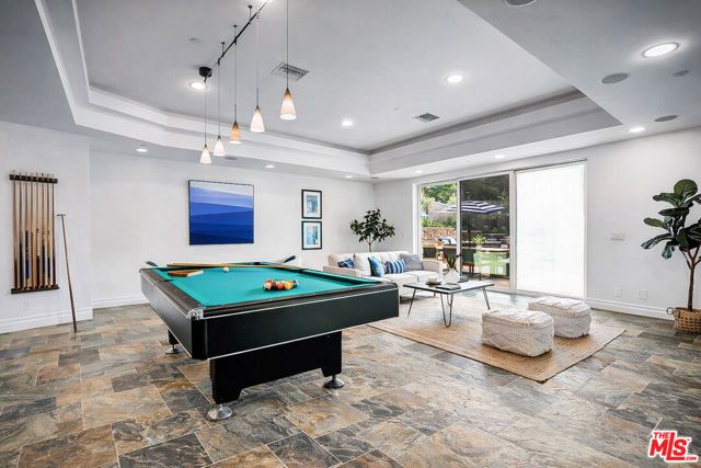 16561 Adlon Road, Encino (los Angeles), CA 91436