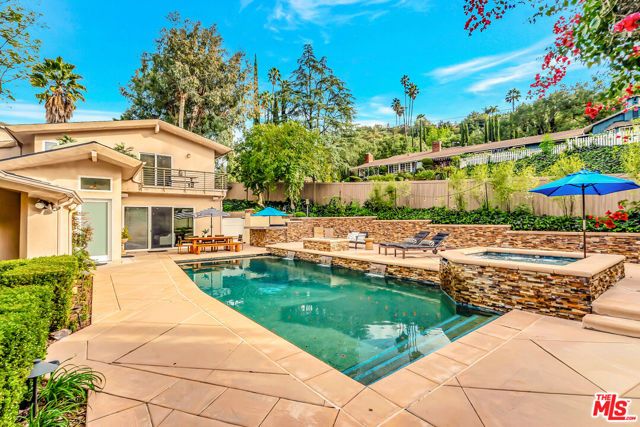 16561 Adlon Road, Encino (los Angeles), CA 91436