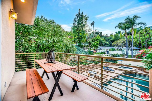 16561 Adlon Road, Encino (los Angeles), CA 91436