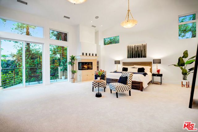 16561 Adlon Road, Encino (los Angeles), CA 91436