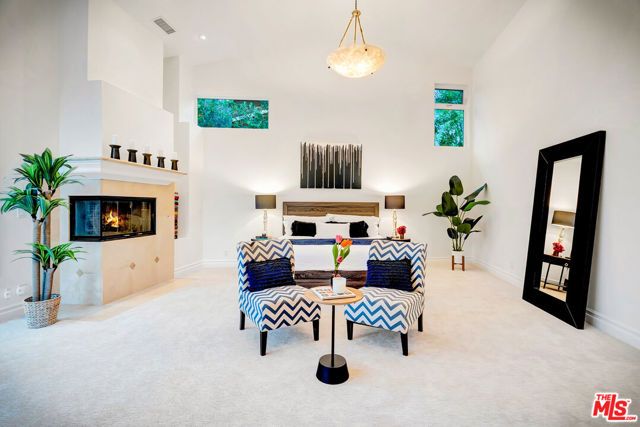 16561 Adlon Road, Encino (los Angeles), CA 91436