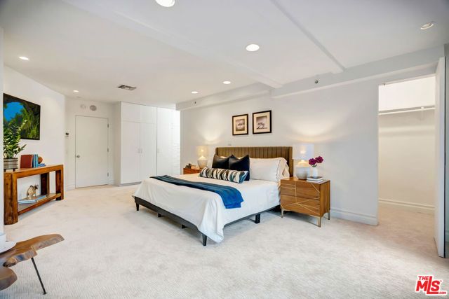 16561 Adlon Road, Encino (los Angeles), CA 91436