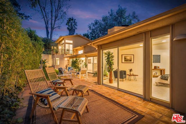 16561 Adlon Road, Encino (los Angeles), CA 91436