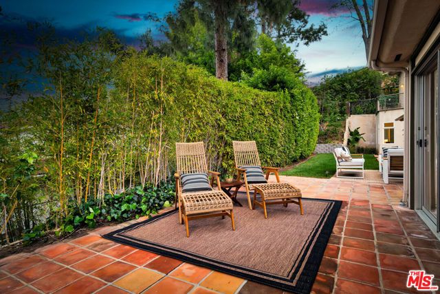 16561 Adlon Road, Encino (los Angeles), CA 91436