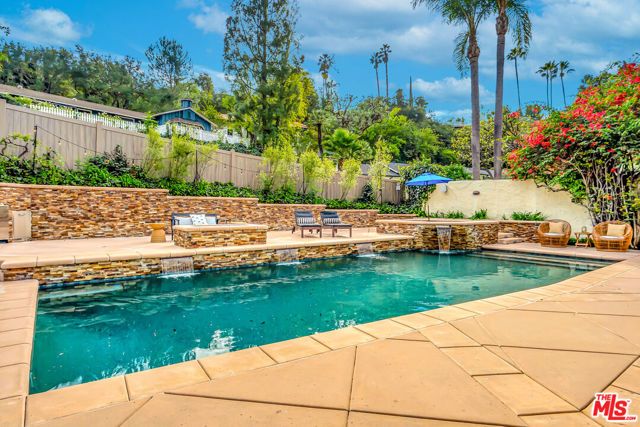 16561 Adlon Road, Encino (los Angeles), CA 91436