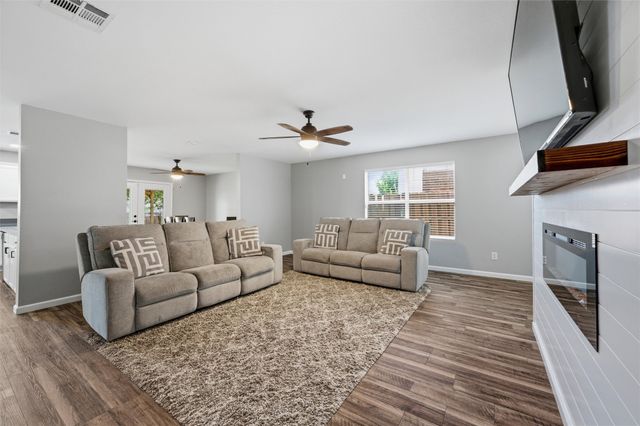 149 Jefferson Drive, Venus, TX 76084