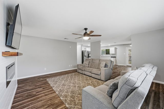 149 Jefferson Drive, Venus, TX 76084