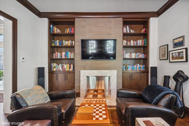 180 Central Avenue, Highland Park, IL 60035