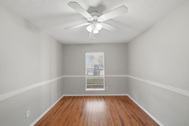 1927 Westlake Road, Houston, TX 77062