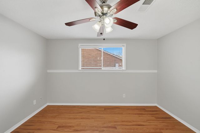 1927 Westlake Road, Houston, TX 77062