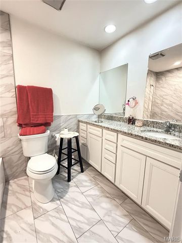 1721 Vandover Road, Fenton, MO 63026