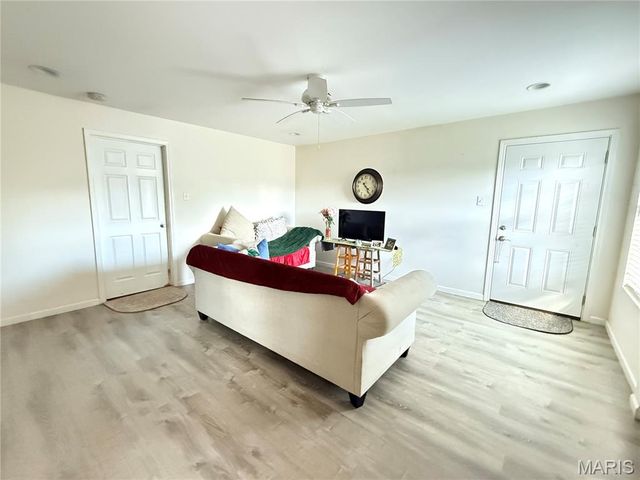 1721 Vandover Road, Fenton, MO 63026