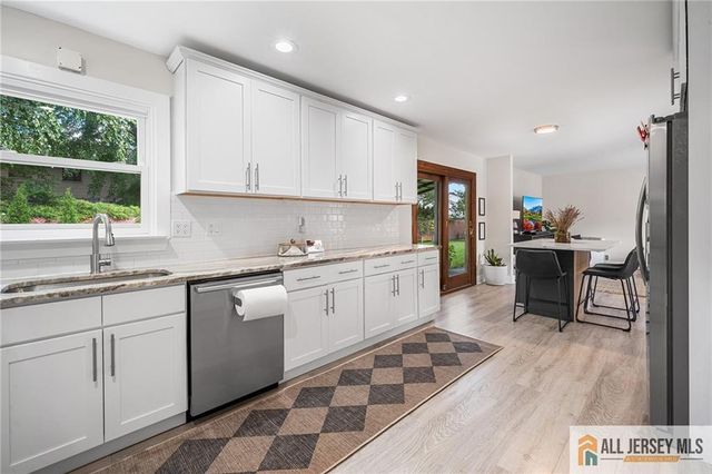 3 11 Th Avenue, Monroe, NJ 08831