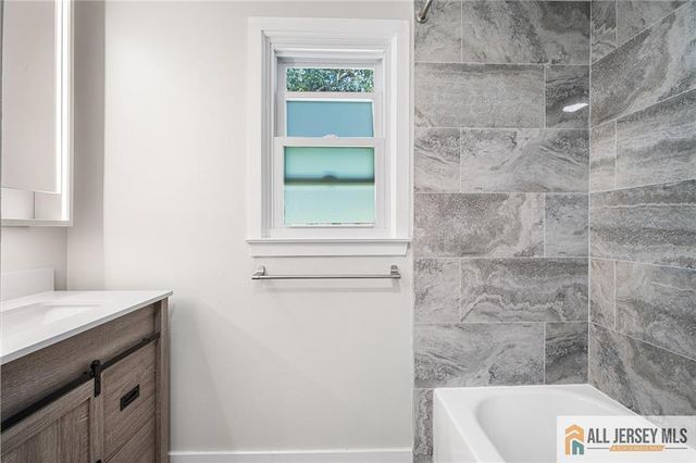 3 11 Th Avenue, Monroe, NJ 08831
