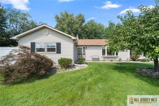 3 11 Th Avenue, Monroe, NJ 08831