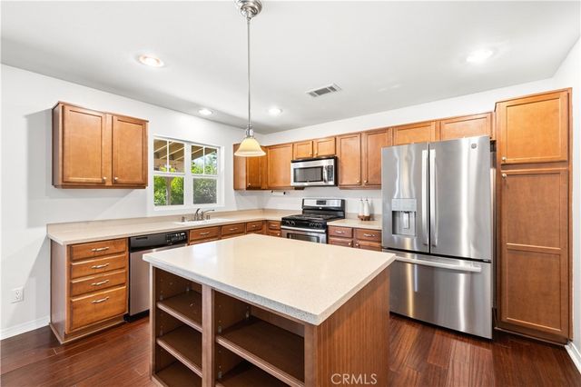 43023 Artesia Court, Lancaster, CA 93535