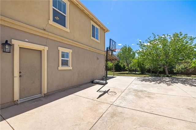 43023 Artesia Court, Lancaster, CA 93535