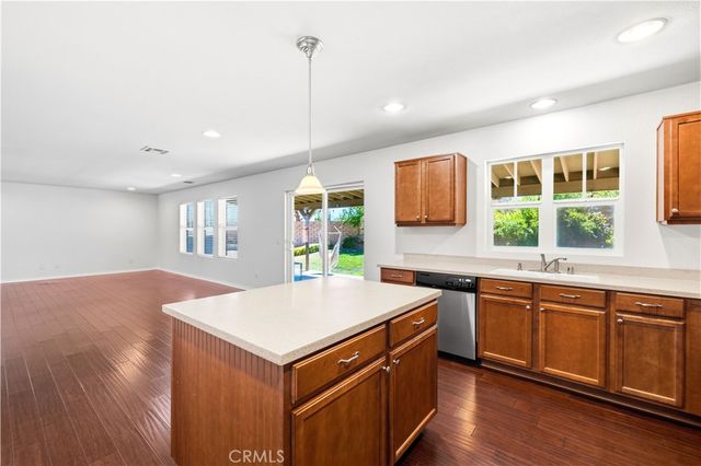 43023 Artesia Court, Lancaster, CA 93535