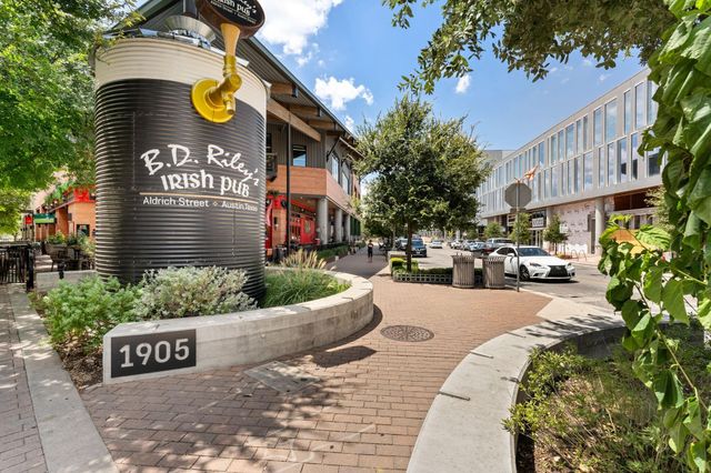 2524 Doc Reeves ST, Austin, TX 78723