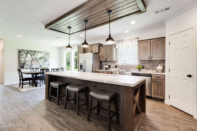 317 Facile Road, Scott, LA 70583