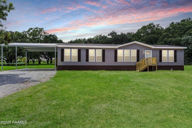 317 Facile Road, Scott, LA 70583
