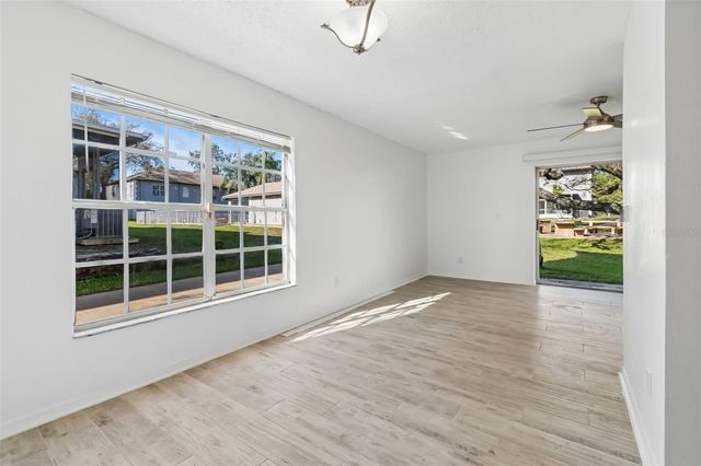 5182 SUNRIDGE PALMS DRIVE 5182, Tampa, FL 33617