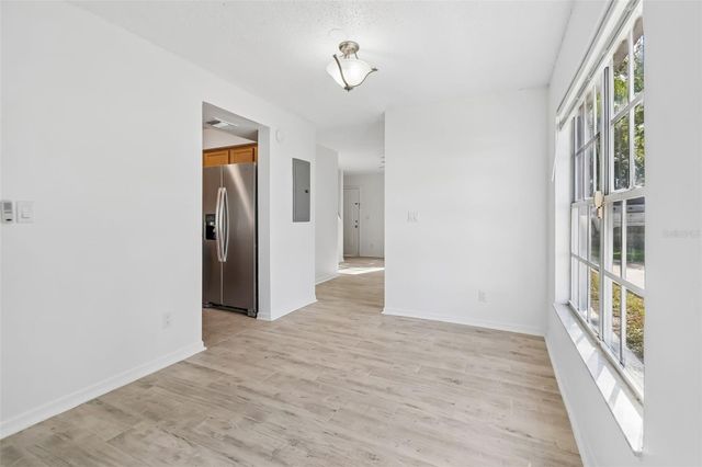 5182 SUNRIDGE PALMS DRIVE 5182, Tampa, FL 33617