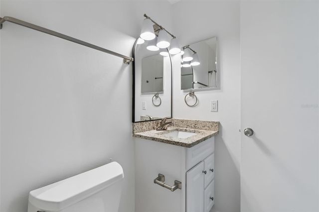 5182 SUNRIDGE PALMS DRIVE 5182, Tampa, FL 33617