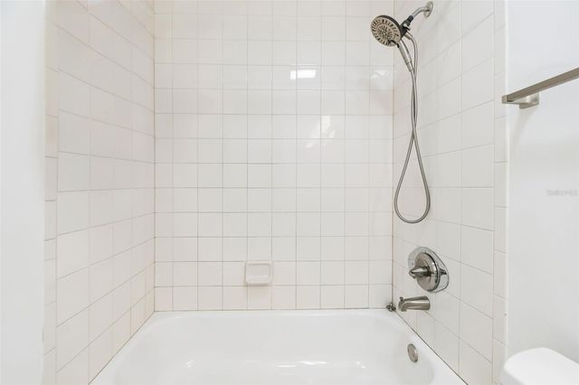 5182 SUNRIDGE PALMS DRIVE 5182, Tampa, FL 33617