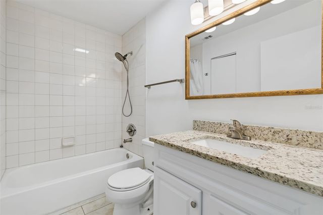 5182 SUNRIDGE PALMS DRIVE 5182, Tampa, FL 33617