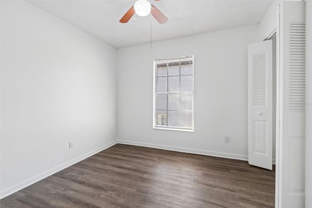 5182 SUNRIDGE PALMS DRIVE 5182, Tampa, FL 33617