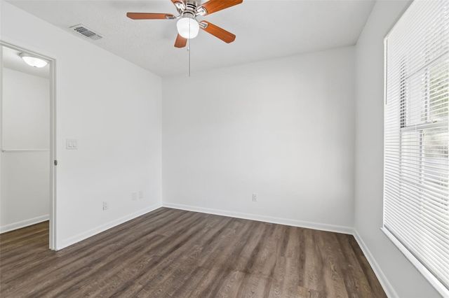 5182 SUNRIDGE PALMS DRIVE 5182, Tampa, FL 33617