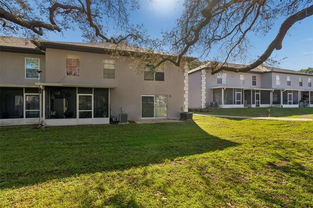 5182 SUNRIDGE PALMS DRIVE 5182, Tampa, FL 33617