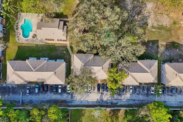 5182 SUNRIDGE PALMS DRIVE 5182, Tampa, FL 33617