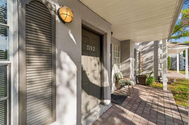 5182 SUNRIDGE PALMS DRIVE 5182, Tampa, FL 33617