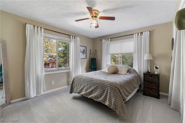 370 Applegrove Street NE, North Canton, OH 44720