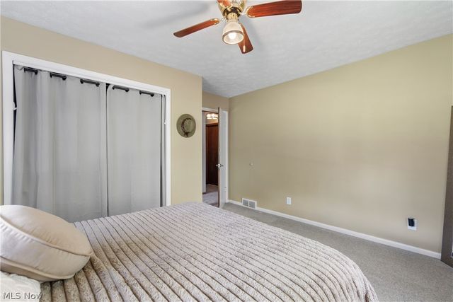 370 Applegrove Street NE, North Canton, OH 44720