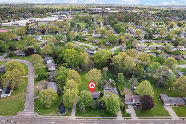 370 Applegrove Street NE, North Canton, OH 44720