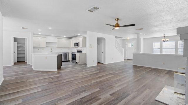 1021 BRIDGEMONT PL, Schertz, TX 78154