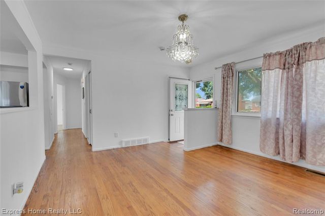 25217 Roan Avenue, Warren, MI 48089