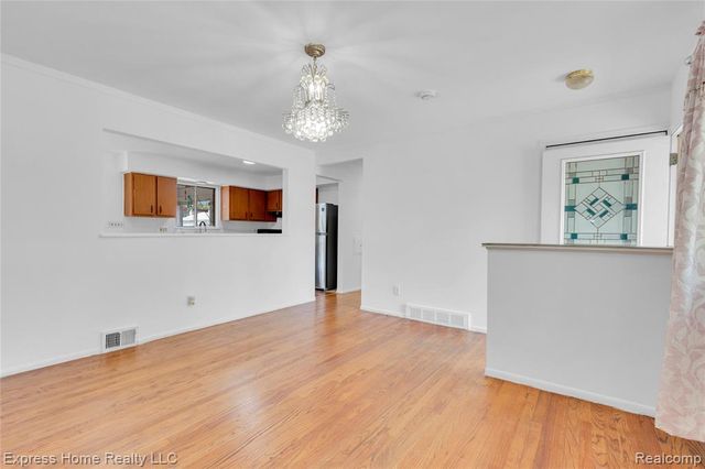 25217 Roan Avenue, Warren, MI 48089