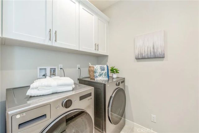 152 Sunnyside, Irvine, CA 92618