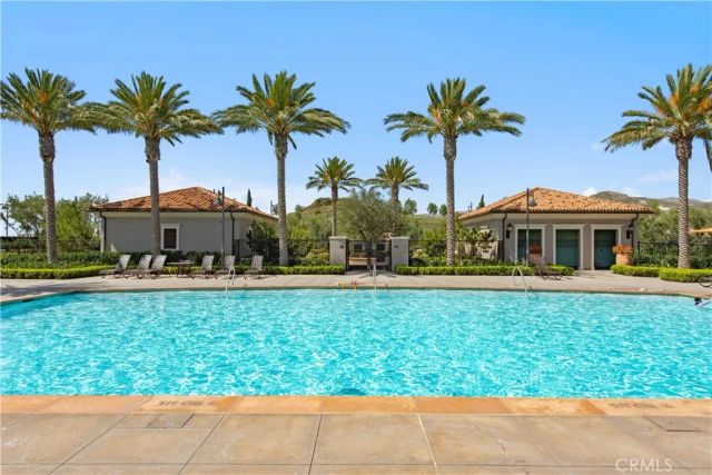 152 Sunnyside, Irvine, CA 92618