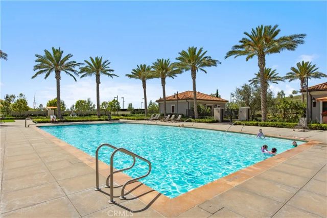 152 Sunnyside, Irvine, CA 92618