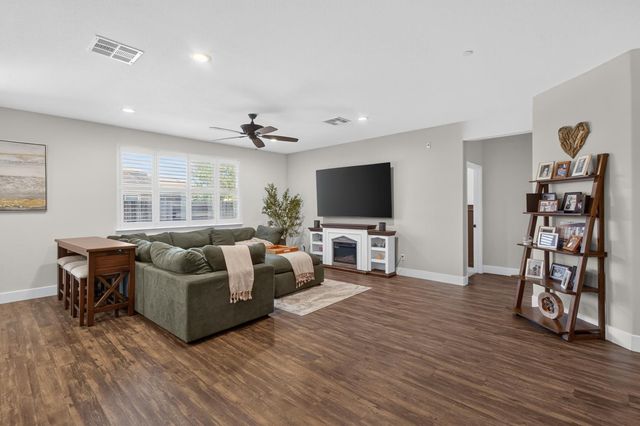 1237 Portello Way, Lincoln, CA 95648