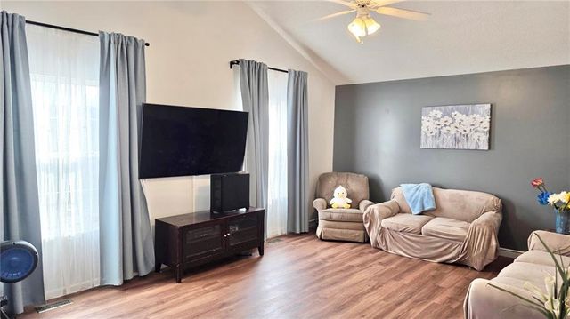 1400 S 5th Street E, Louisburg, KS 66053