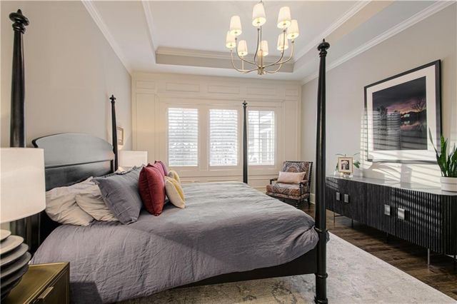 2813 W 91st Street, Leawood, KS 66206