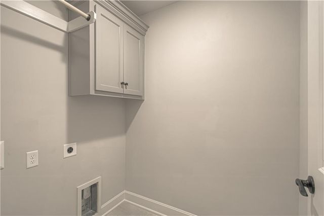 2813 W 91st Street, Leawood, KS 66206