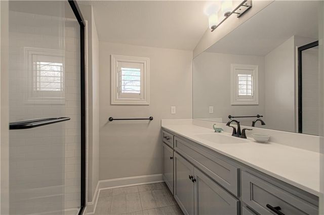 2813 W 91st Street, Leawood, KS 66206